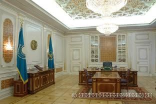 Холл Зала Совета Безопасности. Экспозиция «Роль Н.А. Назарбаева в обеспечении национальной, региональной и глобальной безопасности»